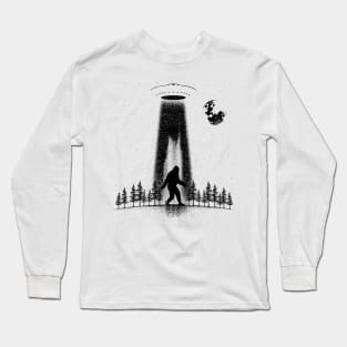 Sasquatch Ufo Silhouette Long Sleeve T-Shirt